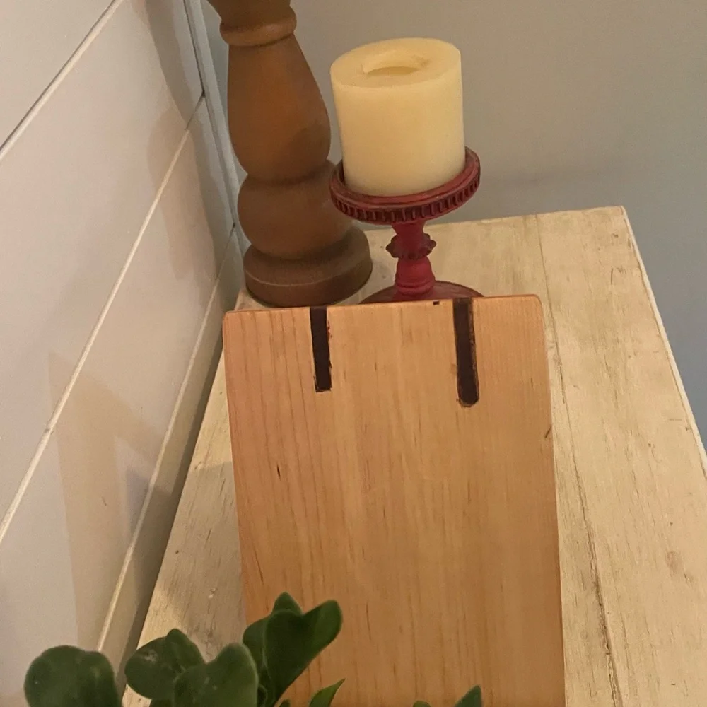 Rustic Book Rest/ Customizable!📚📖 - Picture 5 of 6